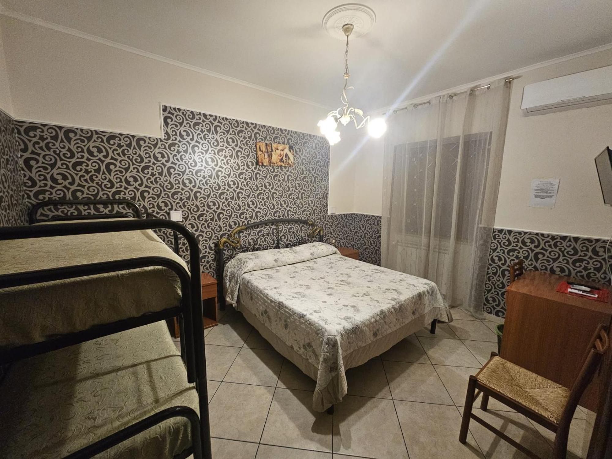 Motel Luna Rossa Sant'Egidio del Monte Albino المظهر الخارجي الصورة